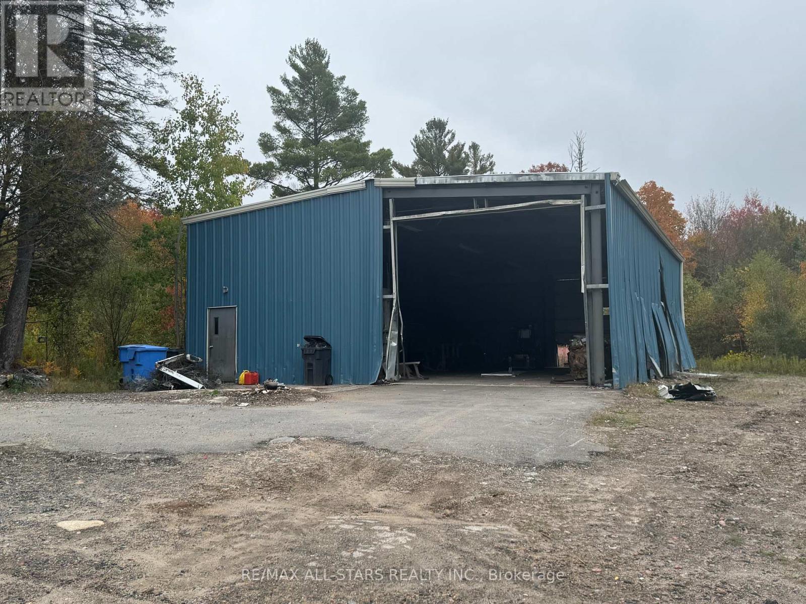 4066 Gelert Road, Minden Hills, Ontario  K0M 2K0 - Photo 12 - X12438251