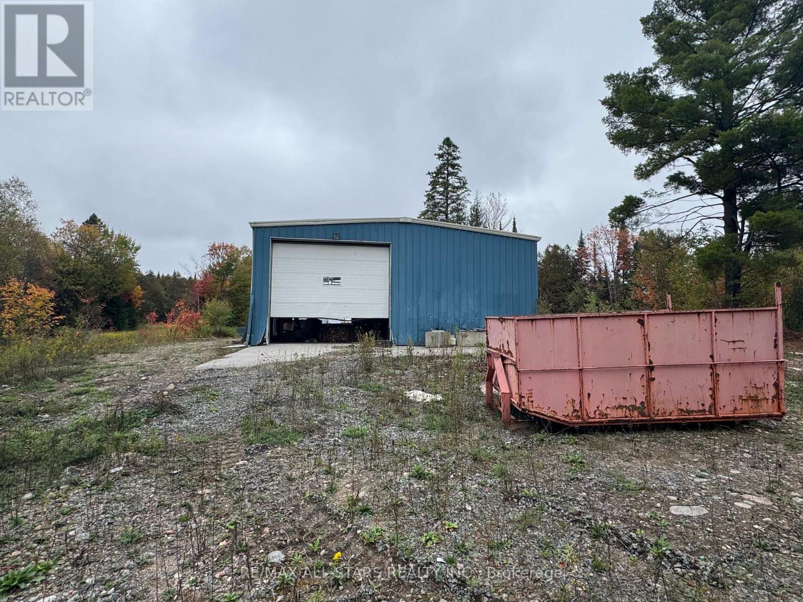 4066 Gelert Road, Minden Hills, Ontario  K0M 2K0 - Photo 18 - X12438251