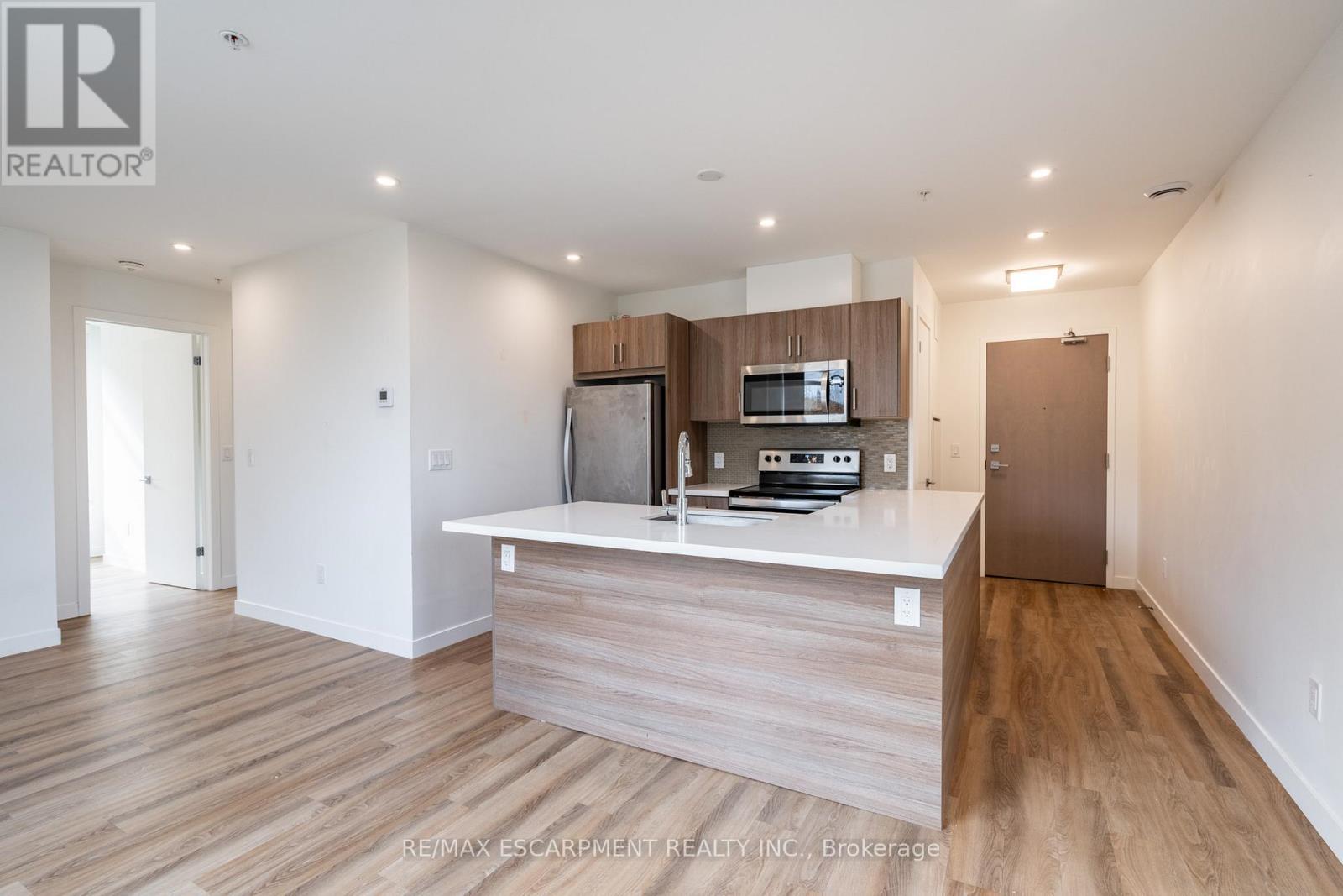 308 - 467 Charlton Avenue E, Hamilton, Ontario  L8N 0B3 - Photo 8 - X12438285