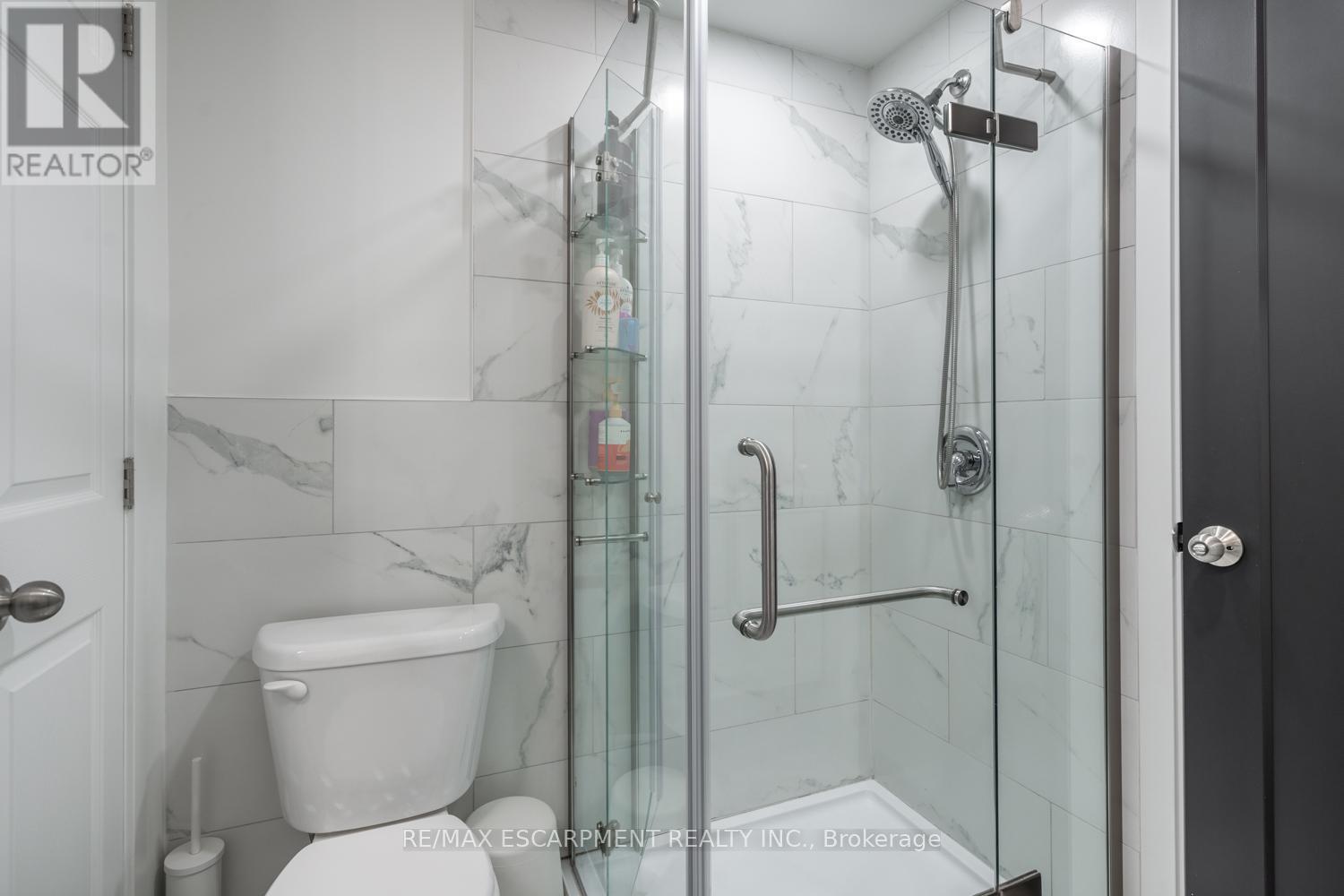 48 Frederick Avenue, Hamilton, Ontario  L8H 4K4 - Photo 19 - X12438304