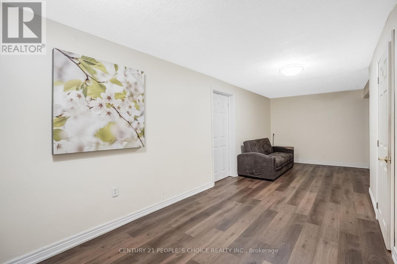 3640 Aberdeen Street, Niagara Falls, Ontario  L2G 7X4 - Photo 24 - X12438312