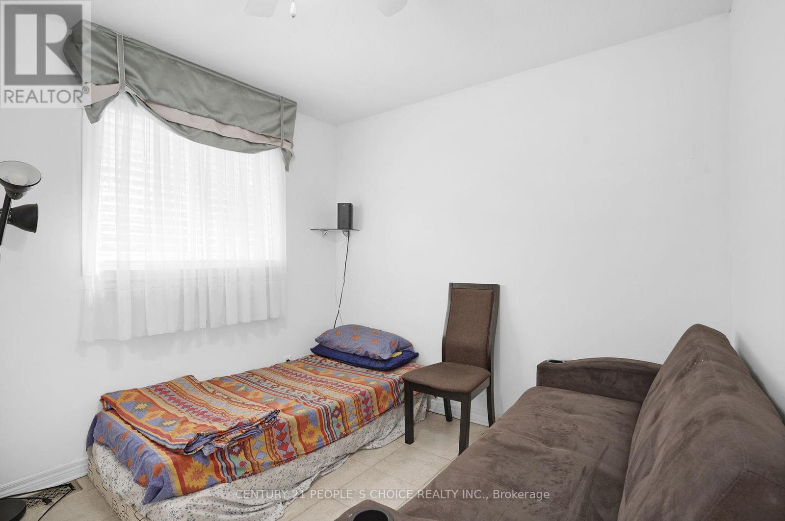 3640 Aberdeen Street, Niagara Falls, Ontario  L2G 7X4 - Photo 27 - X12438312