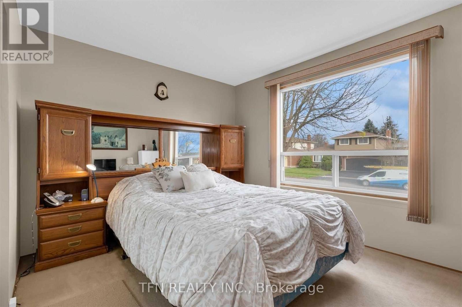 6025 Upper Belaire Avenue, Niagara Falls, Ontario  L2H 1V1 - Photo 13 - X12438319