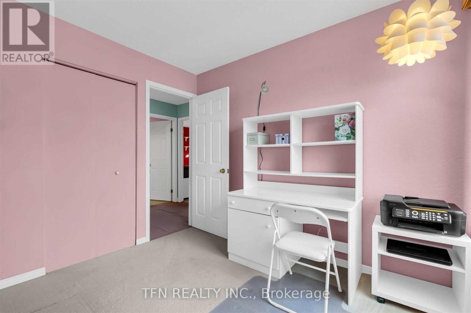 6025 Upper Belaire Avenue, Niagara Falls, Ontario  L2H 1V1 - Photo 17 - X12438319