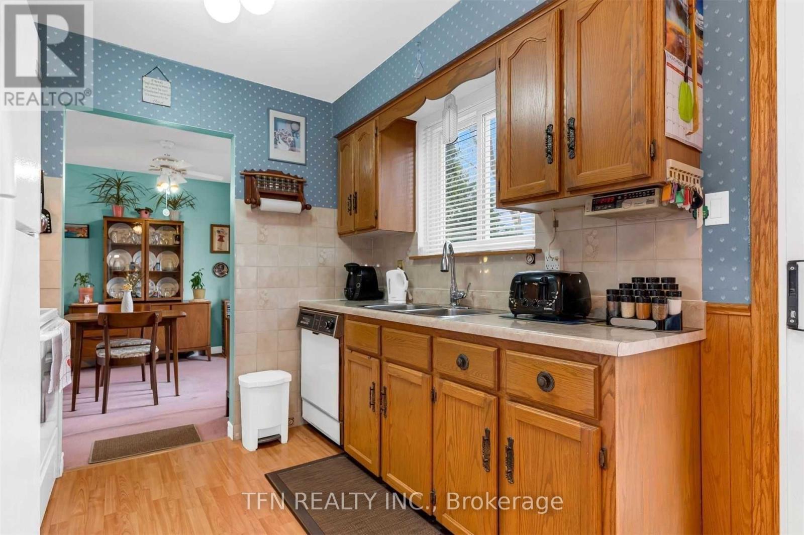 6025 Upper Belaire Avenue, Niagara Falls, Ontario  L2H 1V1 - Photo 7 - X12438319
