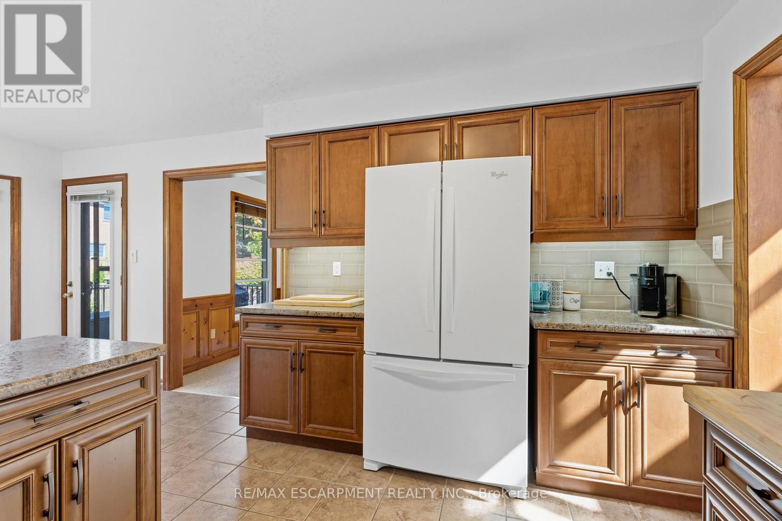 275 Cornwallis Road, Hamilton, Ontario  L9G 3Y9 - Photo 13 - X12438344