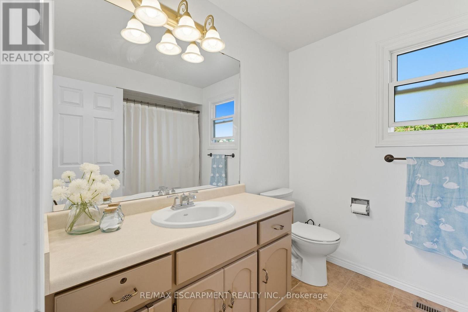 275 Cornwallis Road, Hamilton, Ontario  L9G 3Y9 - Photo 20 - X12438344