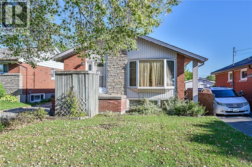 29 Gildea Street, Hamilton, Ontario  L8V 2G6 - Photo 3 - 40775540