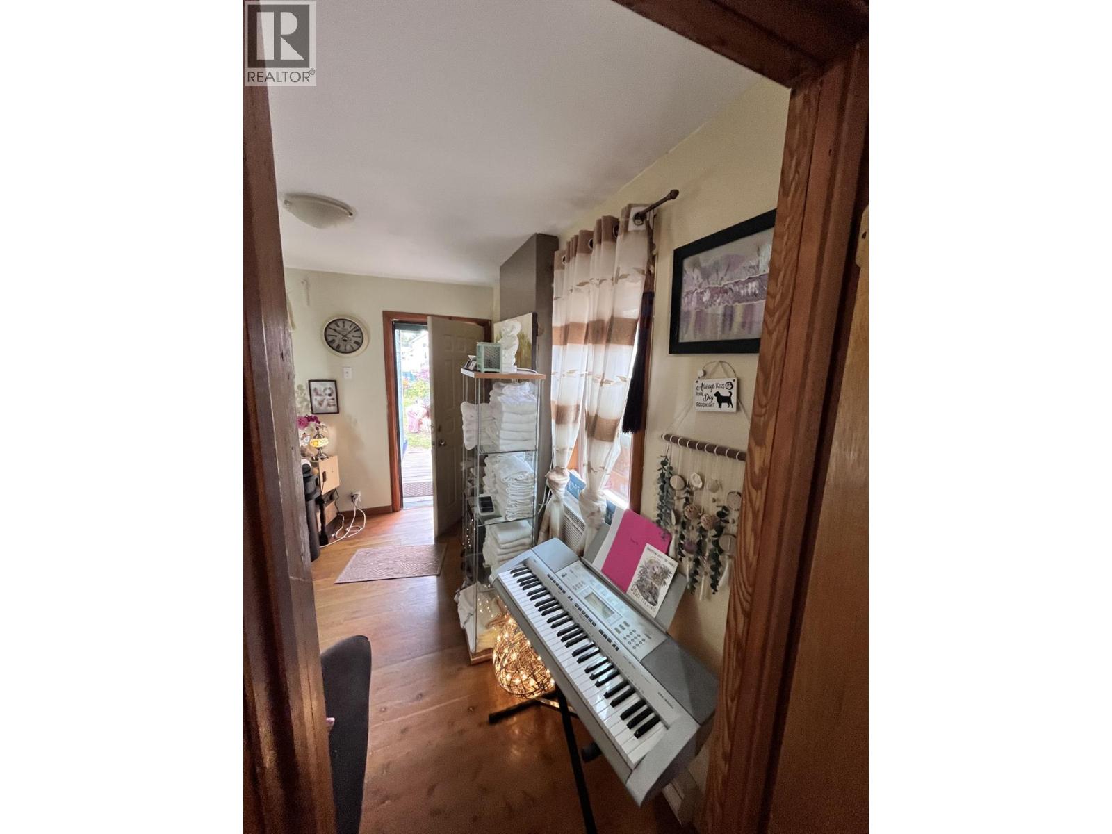 709 2nd Street, Castlegar, British Columbia  V1N 1Y9 - Photo 17 - 10364499