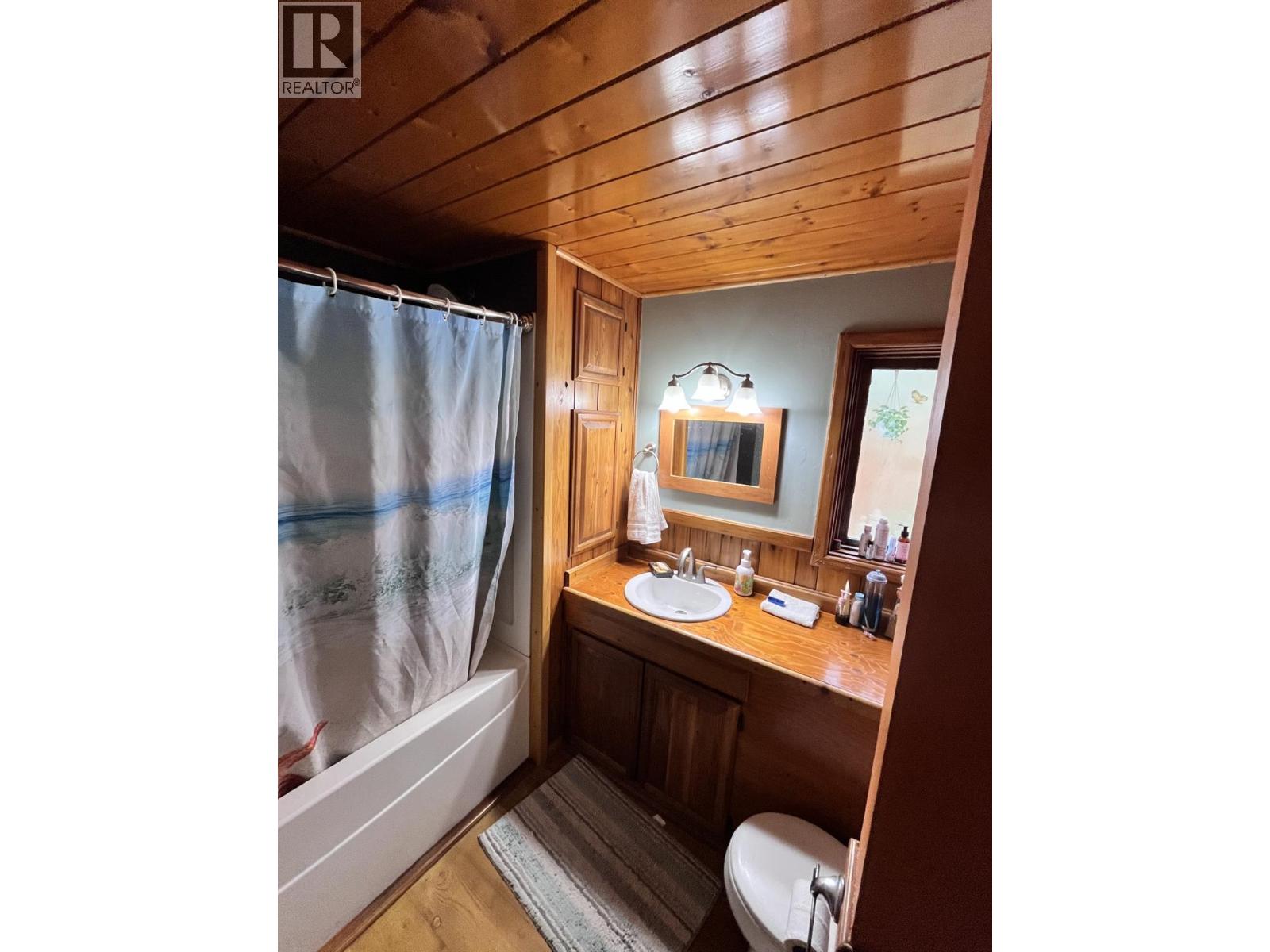 709 2nd Street, Castlegar, British Columbia  V1N 1Y9 - Photo 18 - 10364499