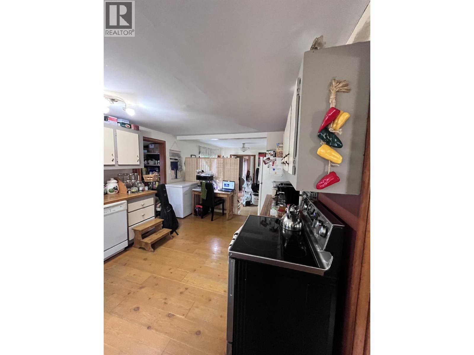 709 2nd Street, Castlegar, British Columbia  V1N 1Y9 - Photo 19 - 10364499