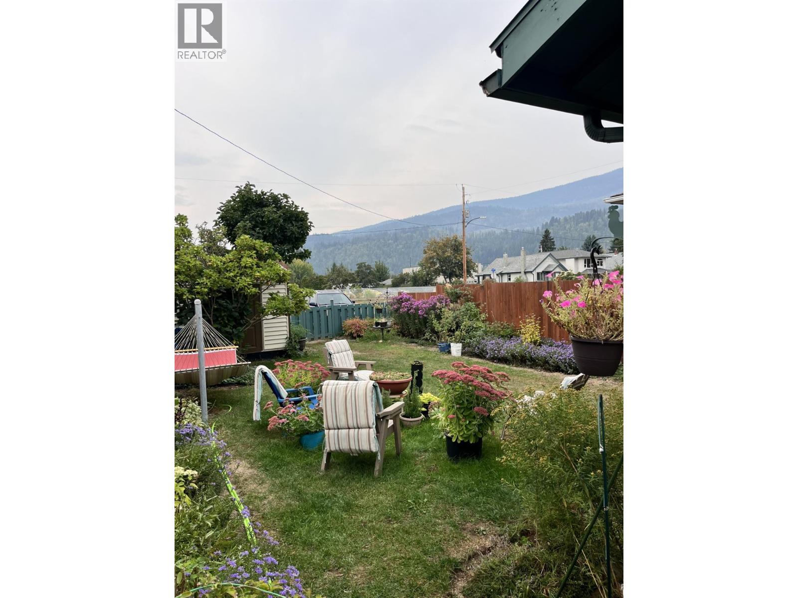 709 2nd Street, Castlegar, British Columbia  V1N 1Y9 - Photo 27 - 10364499
