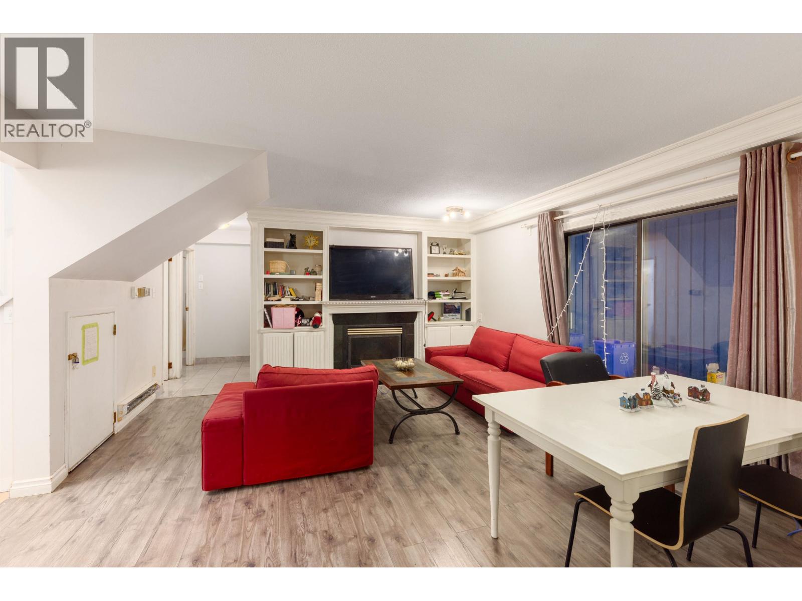 5280 Sperling Avenue, Burnaby, British Columbia  V5E 2T5 - Photo 3 - R3054088