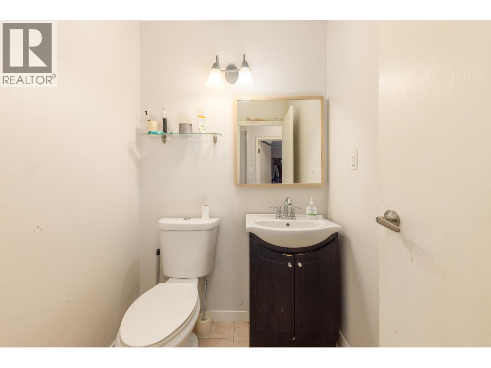 5280 Sperling Avenue, Burnaby, British Columbia  V5E 2T5 - Photo 8 - R3054088