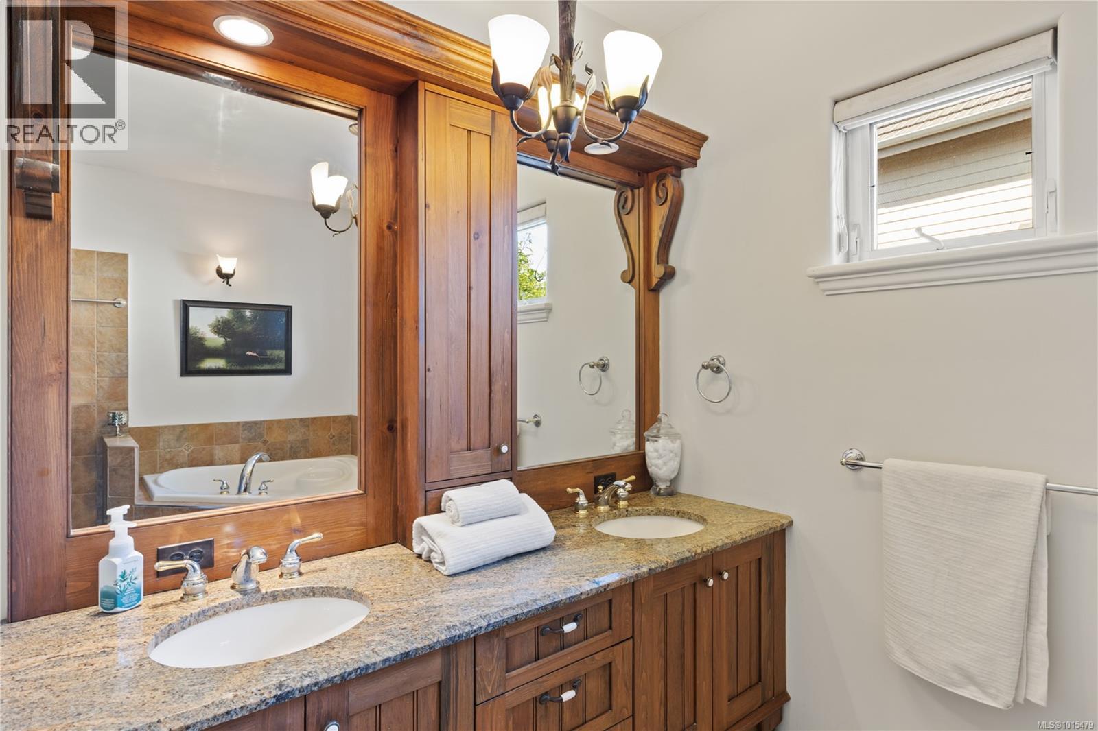 3274 Majestic Dr, Courtenay, British Columbia  V9N 9X4 - Photo 34 - 1015479