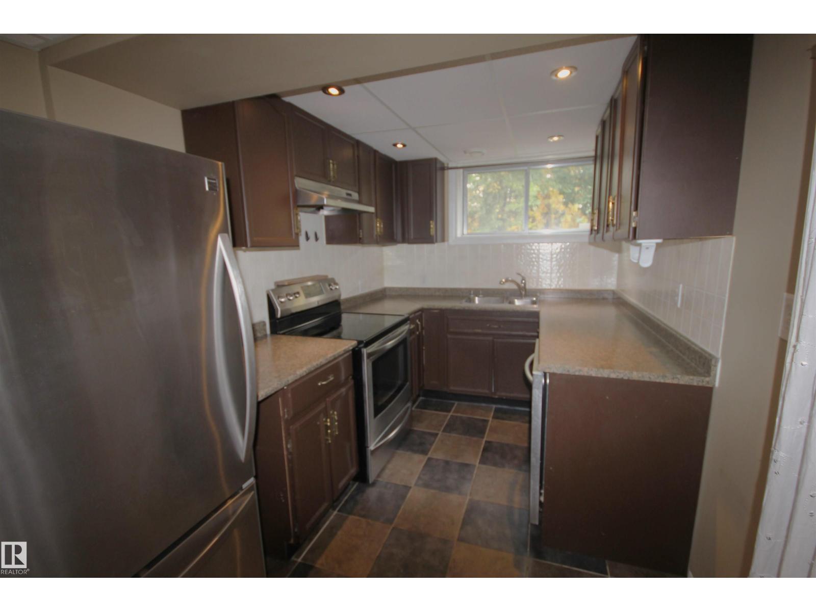 61 Beacon Cr, St. Albert, Alberta  T8N 0A4 - Photo 6 - E4460292