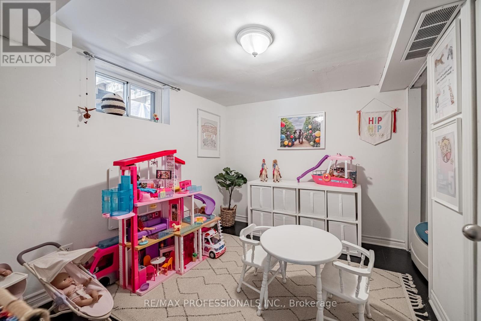 2236 Lawrence Avenue W, Toronto, Ontario  M9P 2A3 - Photo 26 - W12406659