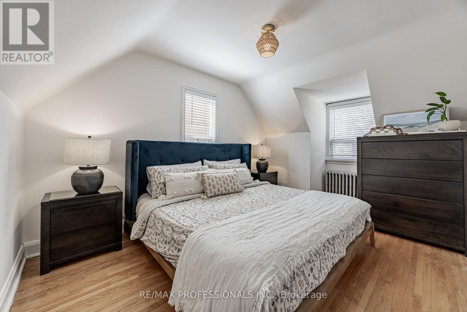 2236 Lawrence Avenue W, Toronto, Ontario  M9P 2A3 - Photo 20 - W12406659