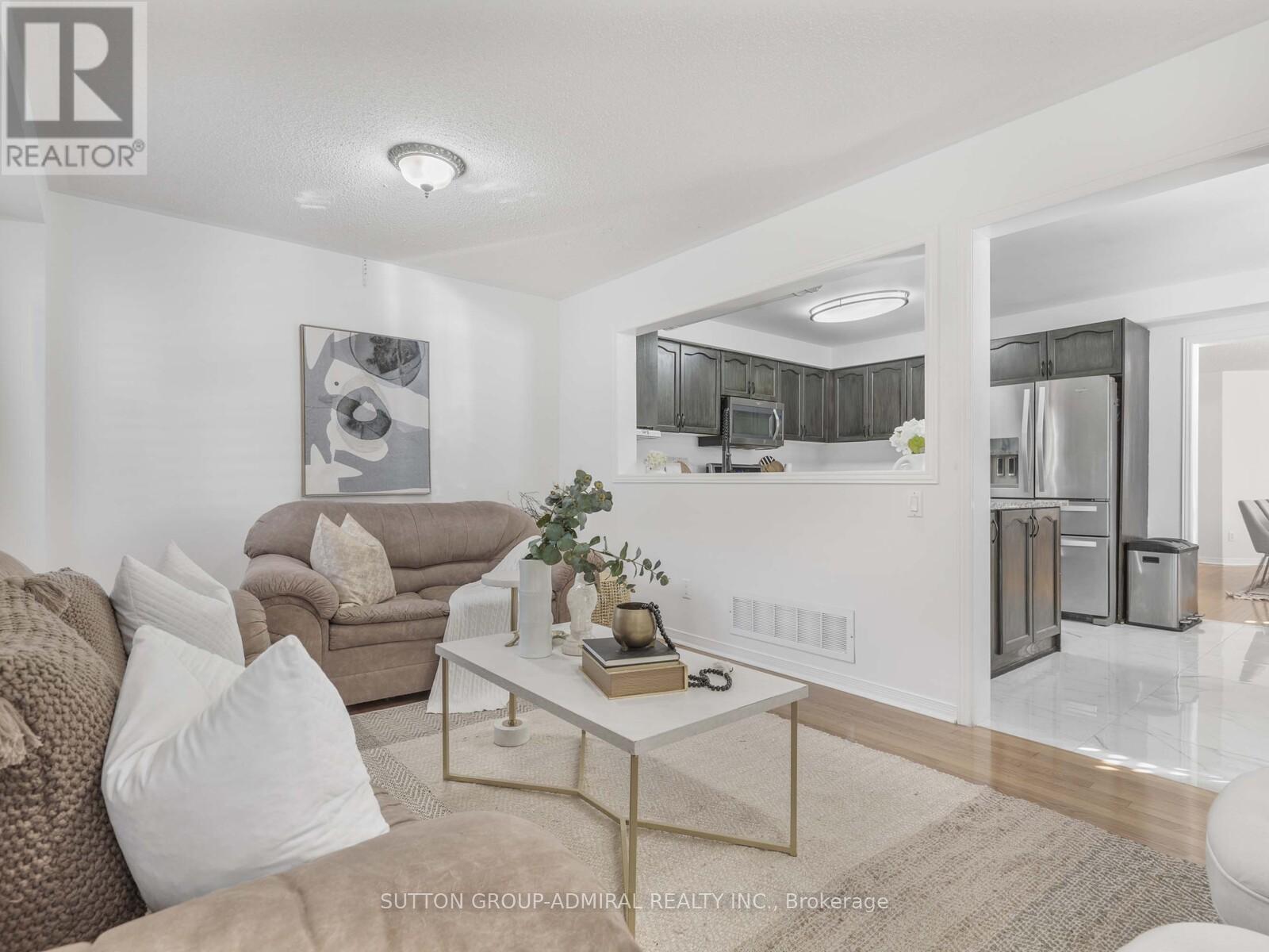 185 Foxfield Crescent, Vaughan, Ontario  L4K 5E8 - Photo 14 - N12437778