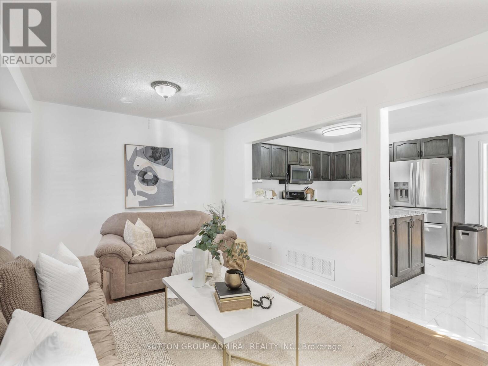 185 Foxfield Crescent, Vaughan, Ontario  L4K 5E8 - Photo 15 - N12437778