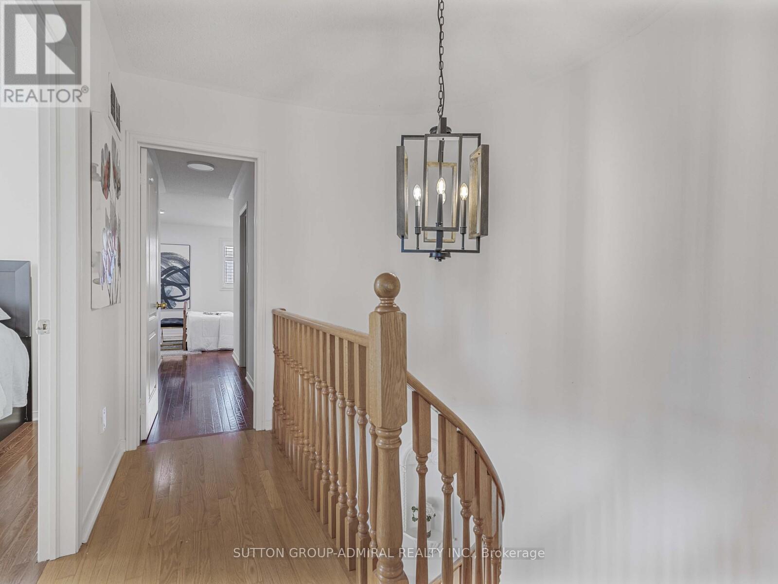 185 Foxfield Crescent, Vaughan, Ontario  L4K 5E8 - Photo 18 - N12437778
