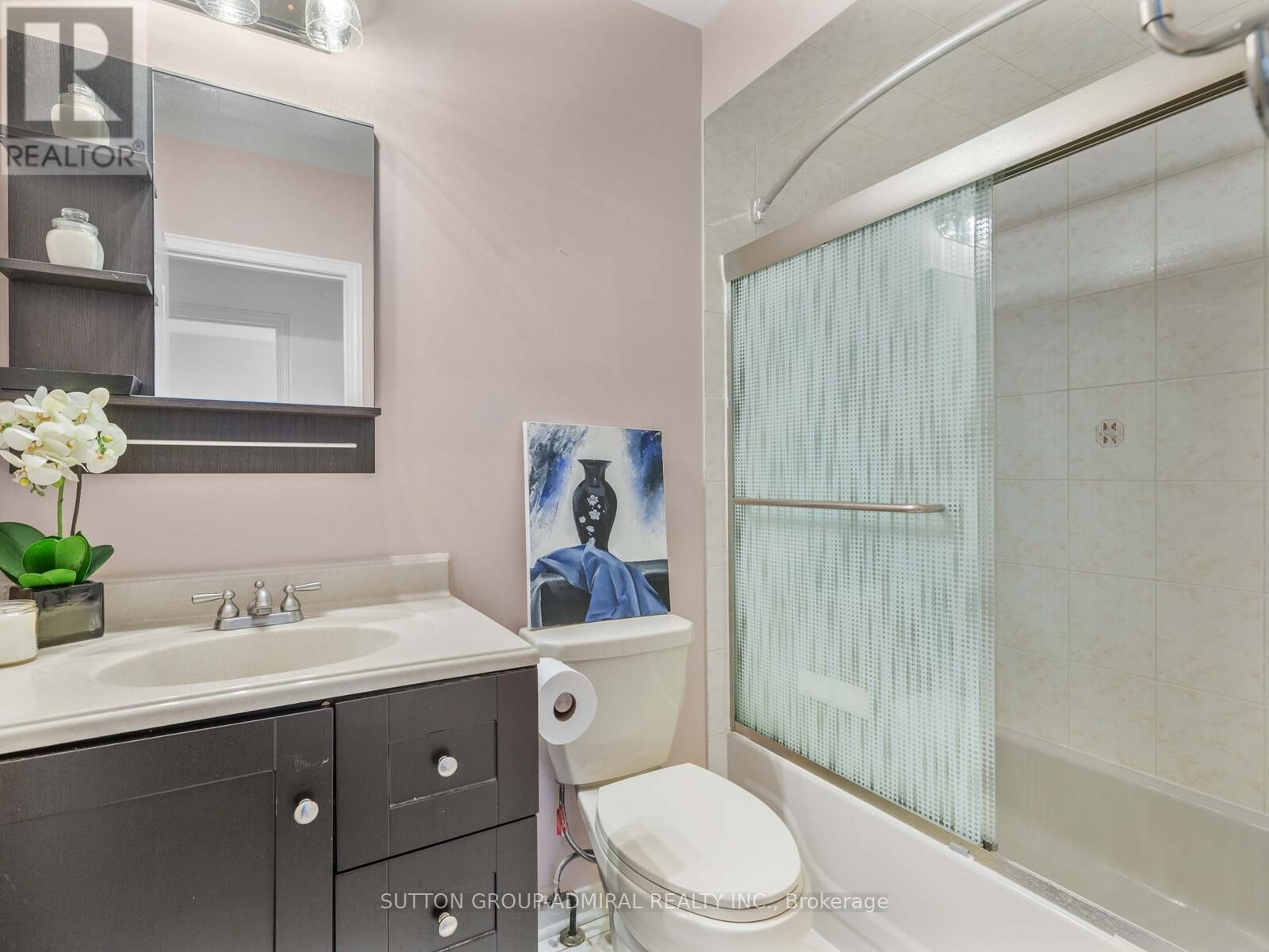 185 Foxfield Crescent, Vaughan, Ontario  L4K 5E8 - Photo 29 - N12437778