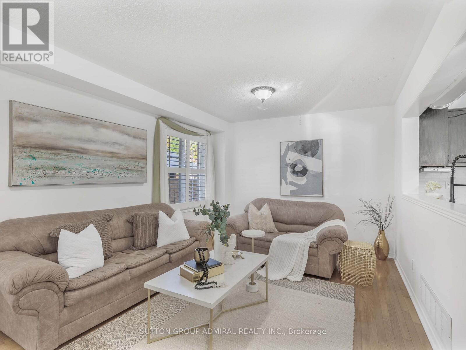 185 Foxfield Crescent, Vaughan, Ontario  L4K 5E8 - Photo 16 - N12437778
