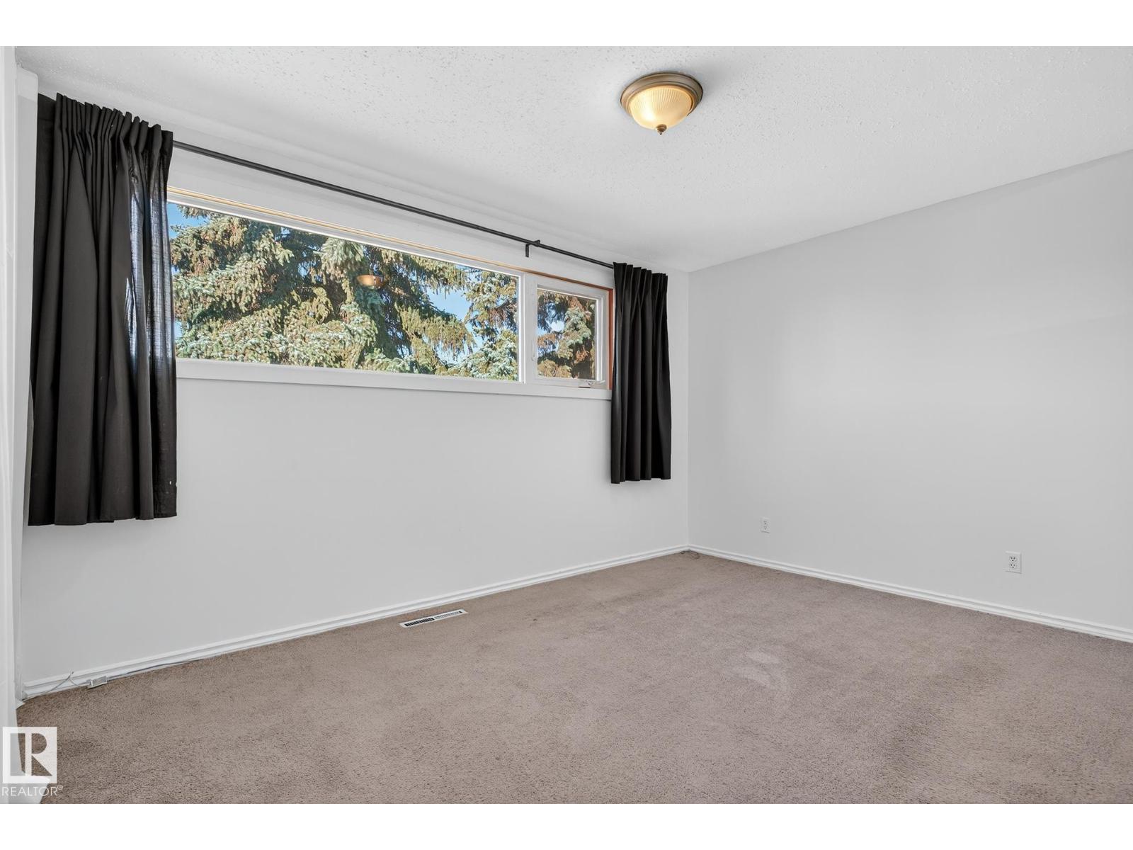 9221 52 St Nw, Edmonton, Alberta  T6B 1G3 - Photo 18 - E4460297