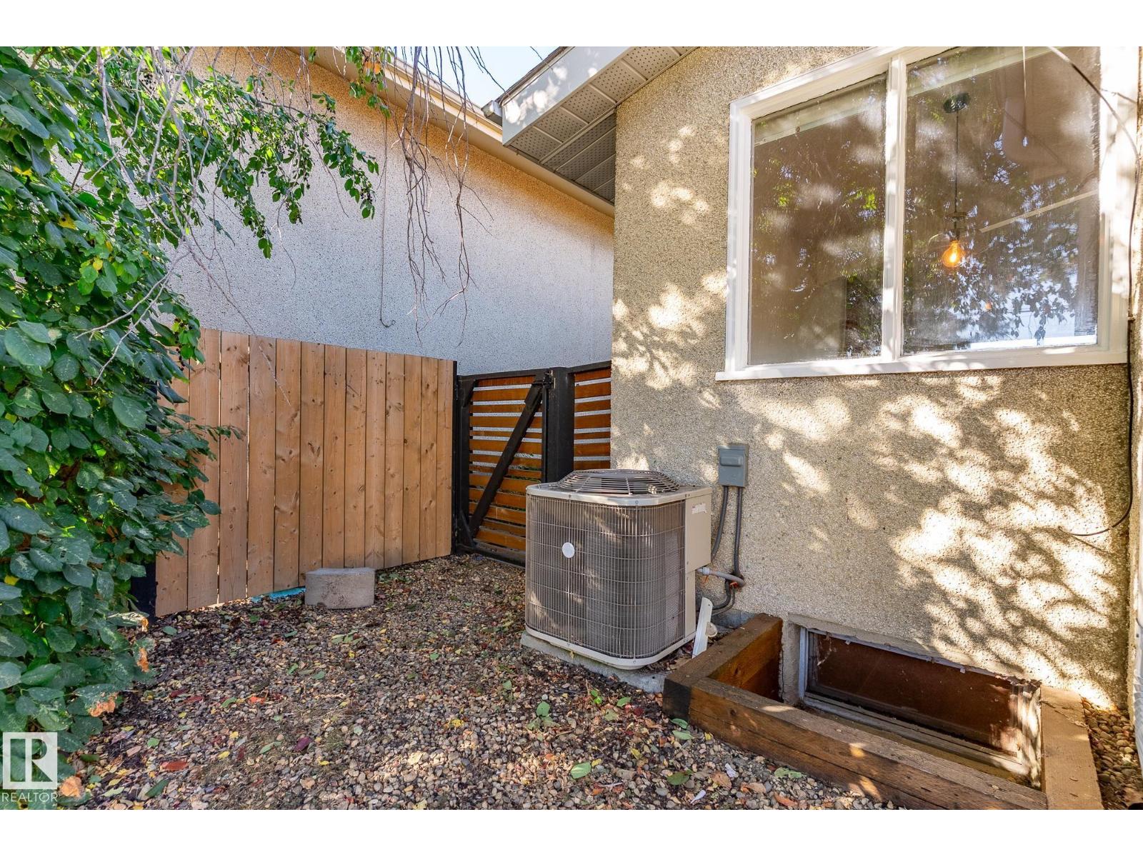 9221 52 St Nw, Edmonton, Alberta  T6B 1G3 - Photo 37 - E4460297
