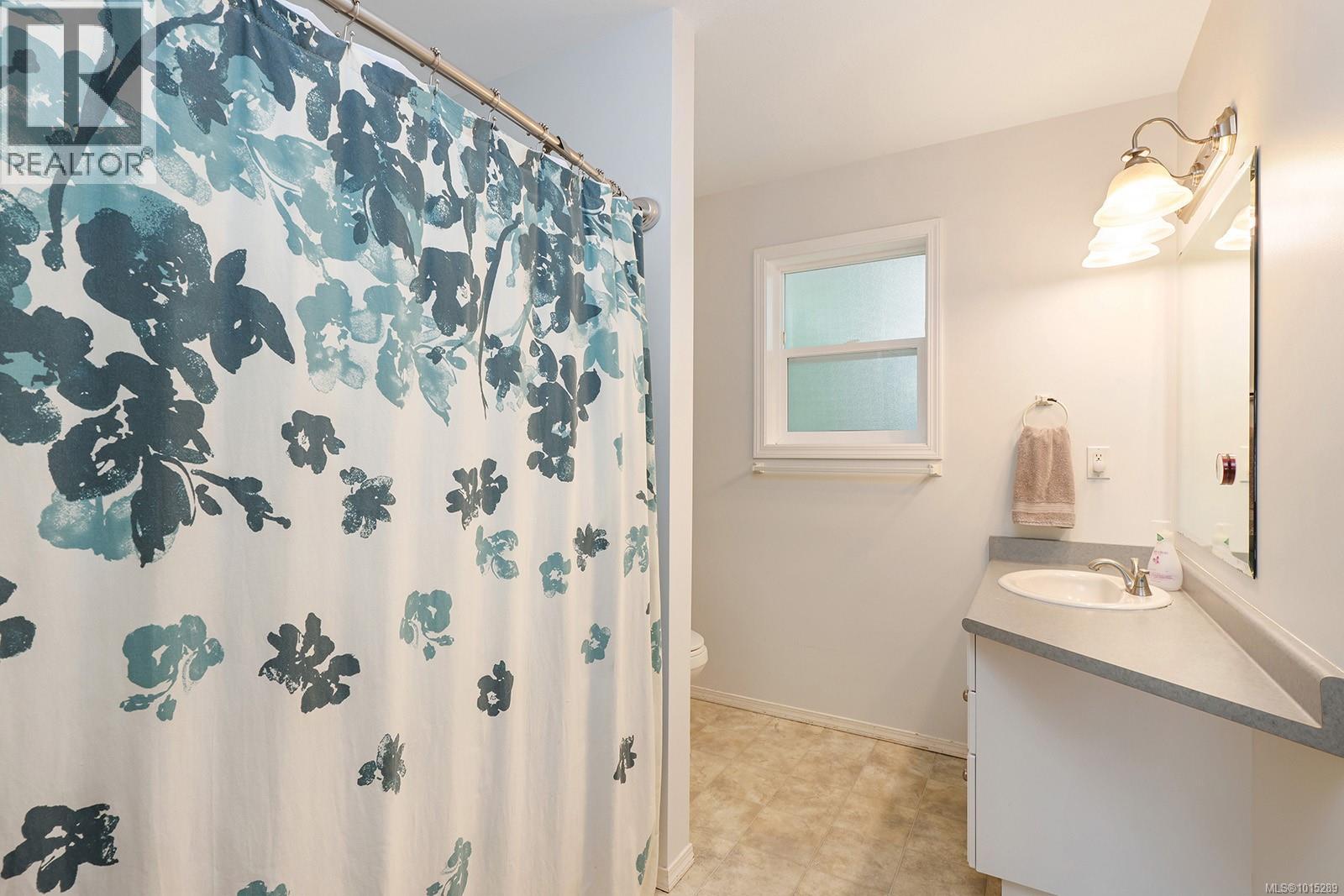 508 Deerwood Pl, Comox, British Columbia  V9M 4G3 - Photo 21 - 1015289