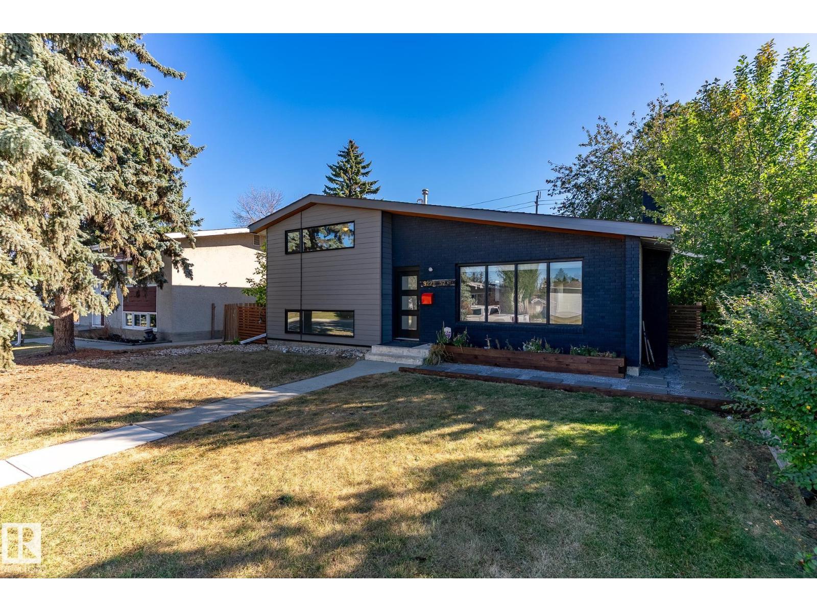 9221 52 St Nw, Edmonton, Alberta  T6B 1G3 - Photo 54 - E4460297
