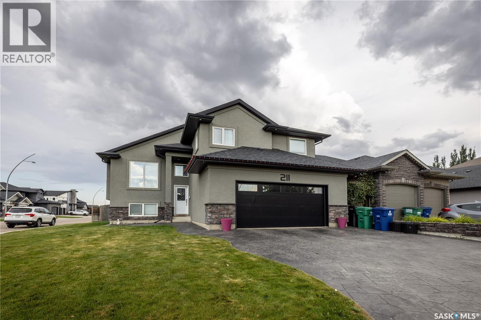 211 Sauer Crescent, Saskatoon, Saskatchewan  S7S 1L9 - Photo 2 - SK019749