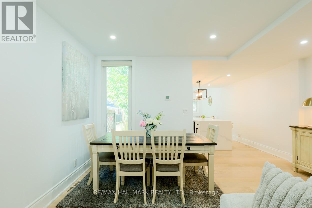 70 Carlaw Avenue, Toronto, Ontario  M4M 2R7 - Photo 8 - E12436387