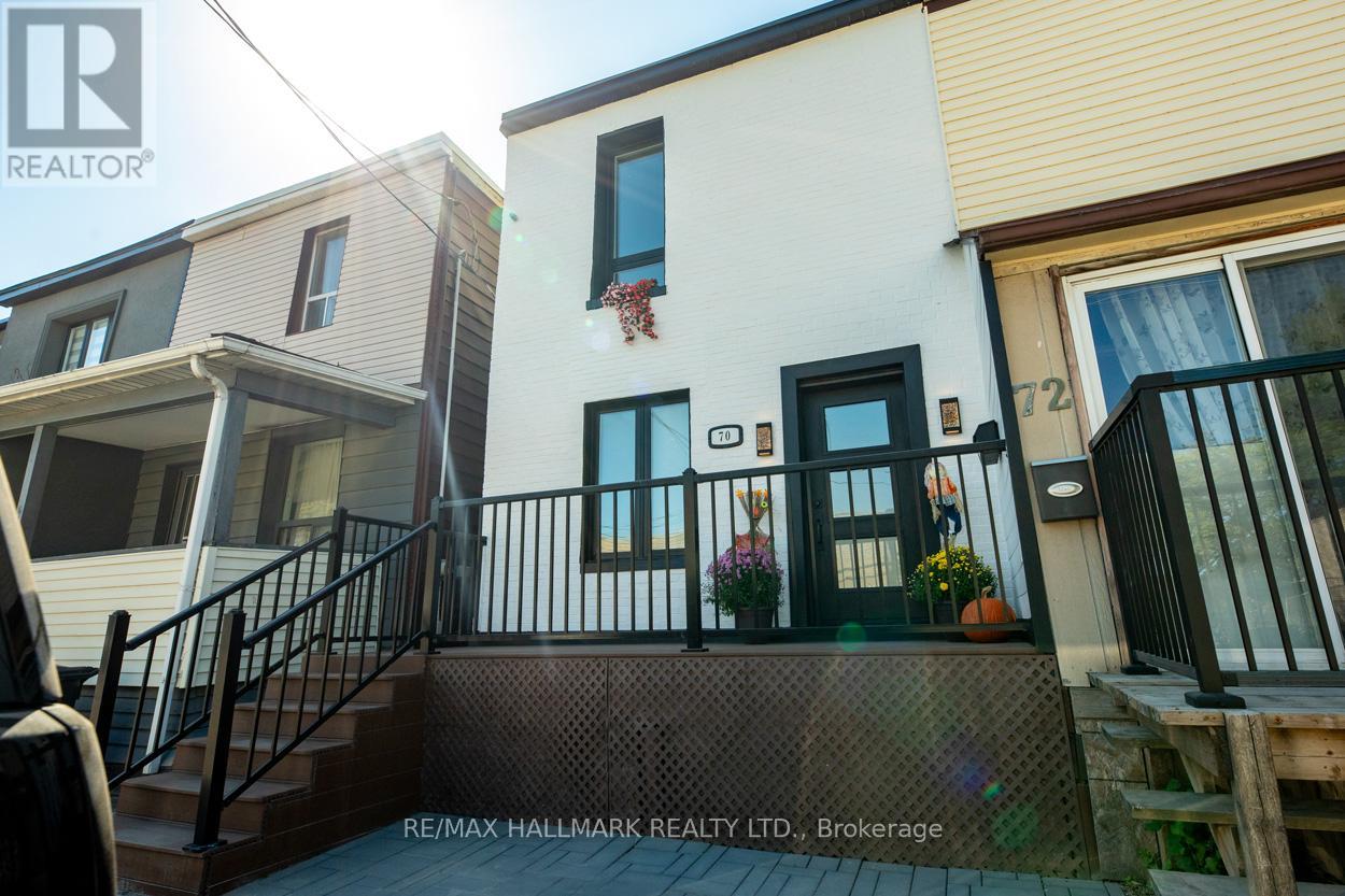 70 Carlaw Avenue, Toronto, Ontario  M4M 2R7 - Photo 2 - E12436387