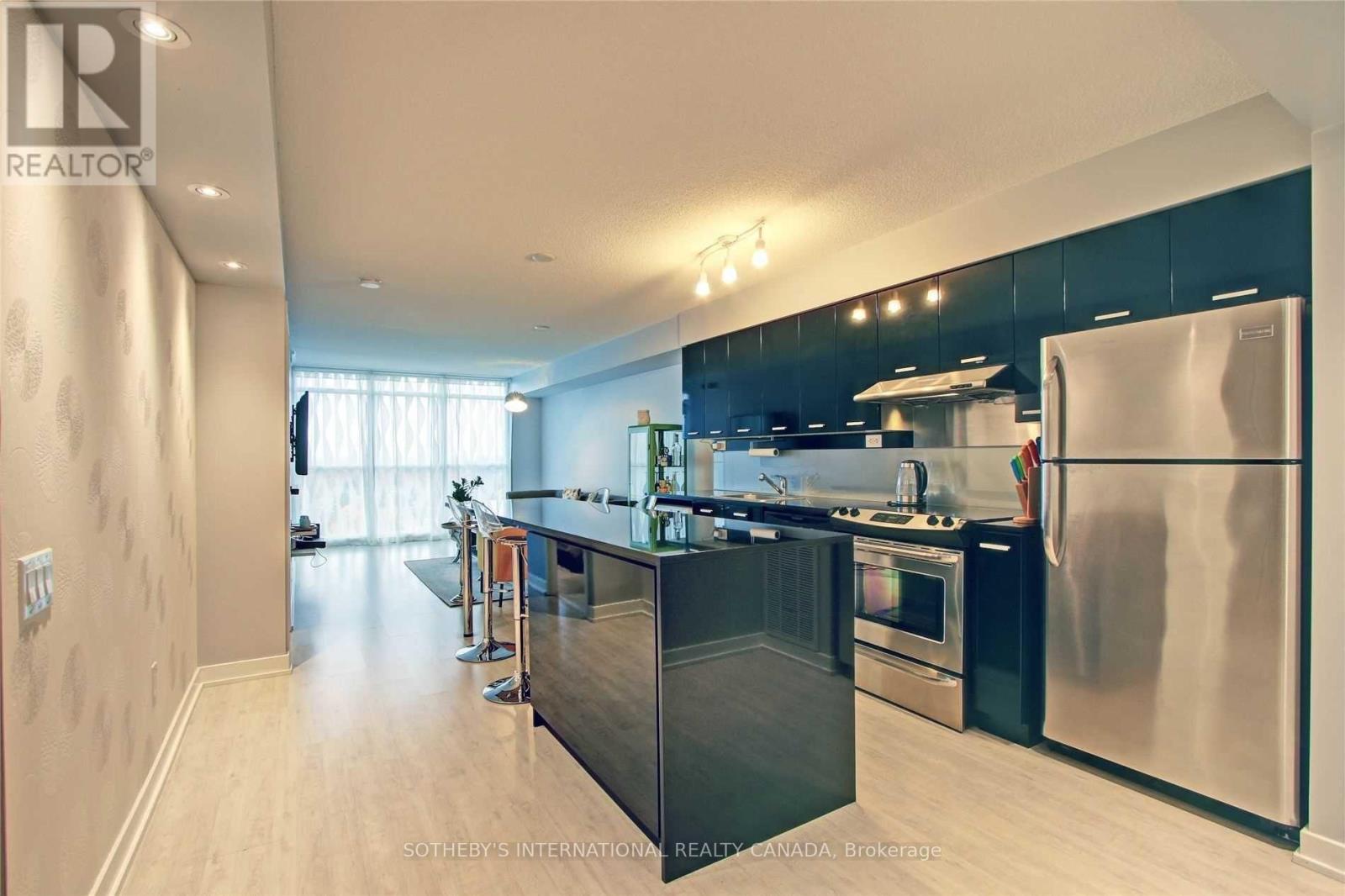 1719 - 19 Singer Court, Toronto, Ontario  M2K 0B2 - Photo 2 - C12438391