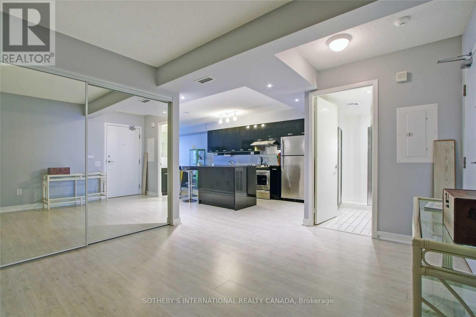 1719 - 19 Singer Court, Toronto, Ontario  M2K 0B2 - Photo 5 - C12438391
