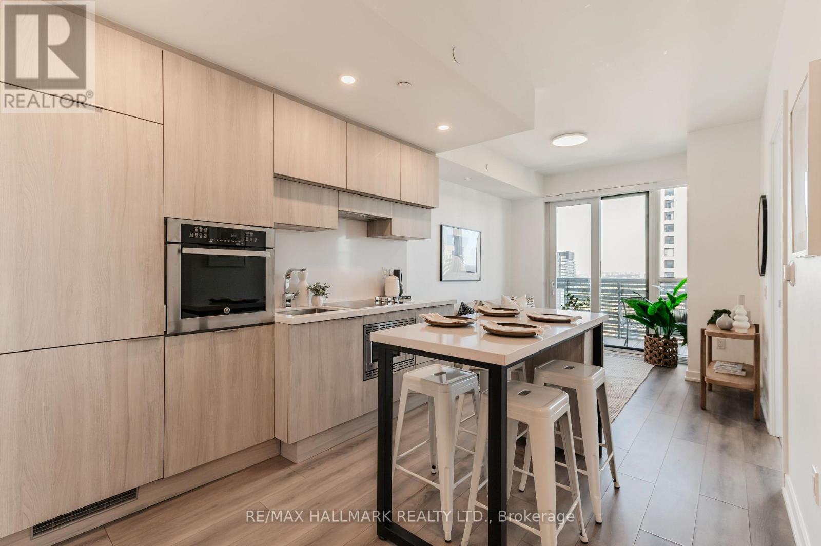 2902 - 39 Roehampton Avenue, Toronto, Ontario  M4P 0G1 - Photo 10 - C12438392