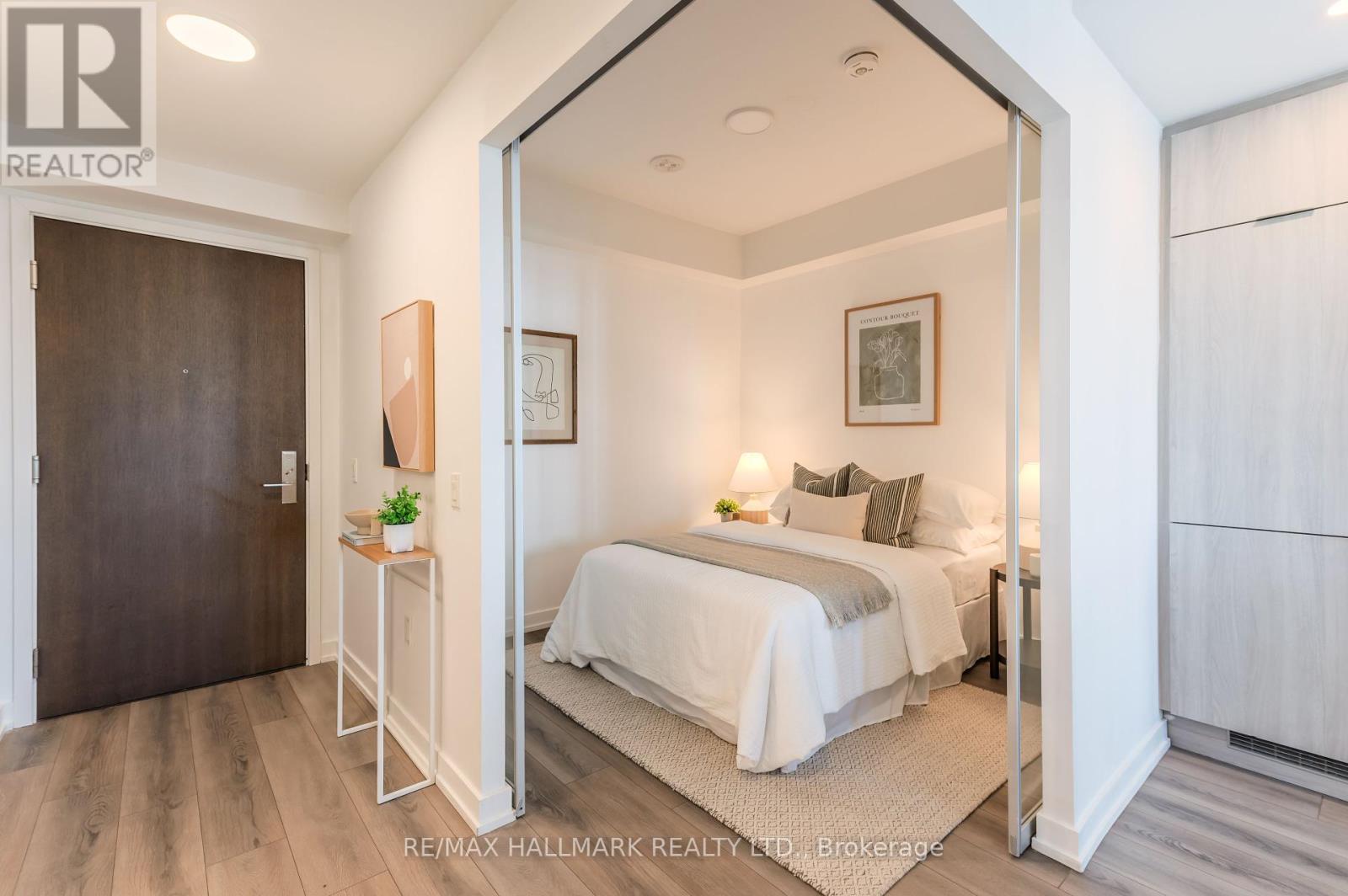 2902 - 39 Roehampton Avenue, Toronto, Ontario  M4P 0G1 - Photo 18 - C12438392
