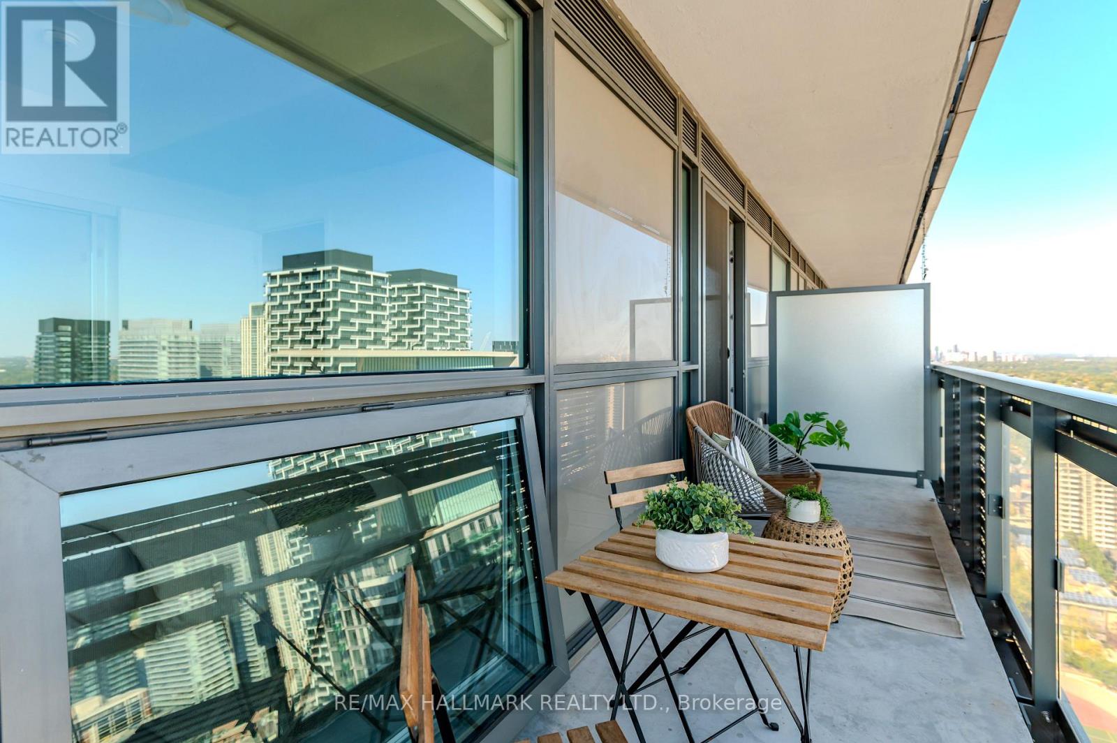2902 - 39 Roehampton Avenue, Toronto, Ontario  M4P 0G1 - Photo 6 - C12438392