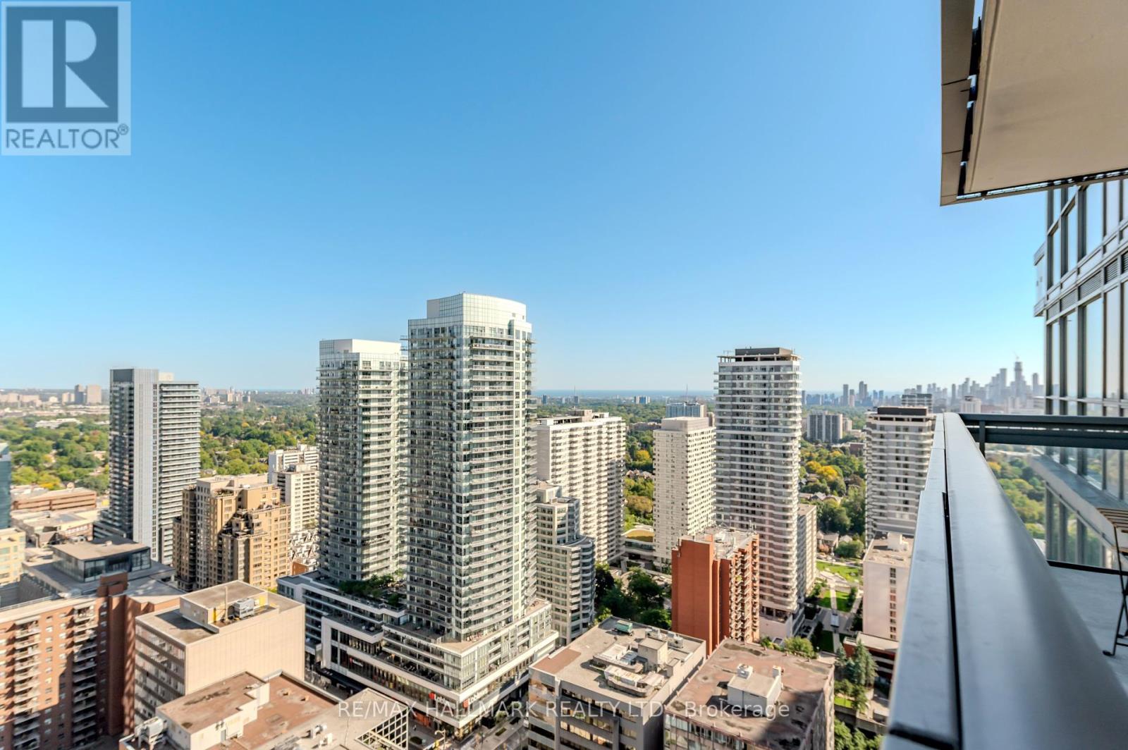 2902 - 39 Roehampton Avenue, Toronto, Ontario  M4P 0G1 - Photo 8 - C12438392