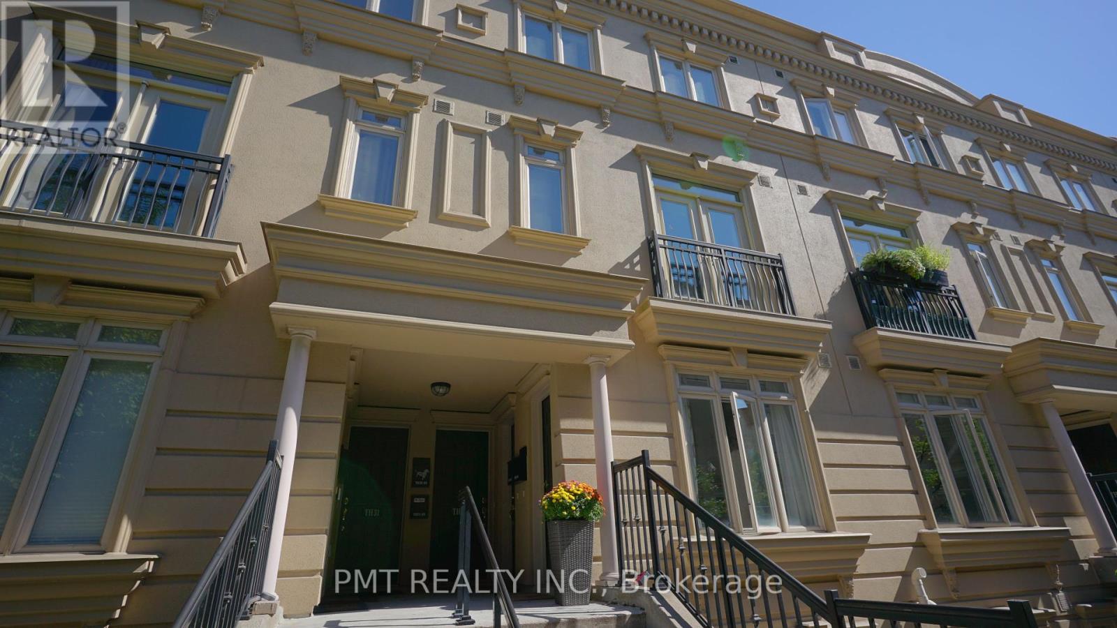 29 - 68 CARR STREET S, Toronto, Ontario