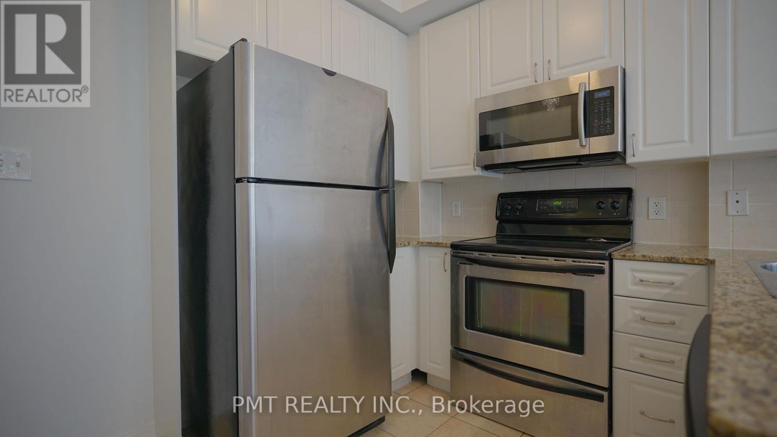 29 - 68 Carr Street S, Toronto, Ontario  M5T 1B7 - Photo 8 - C12438414