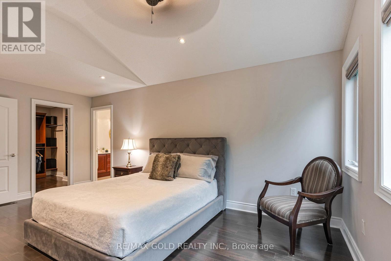 1593 Hallstone Road, Brampton, Ontario  L6Y 5K8 - Photo 35 - W12374831
