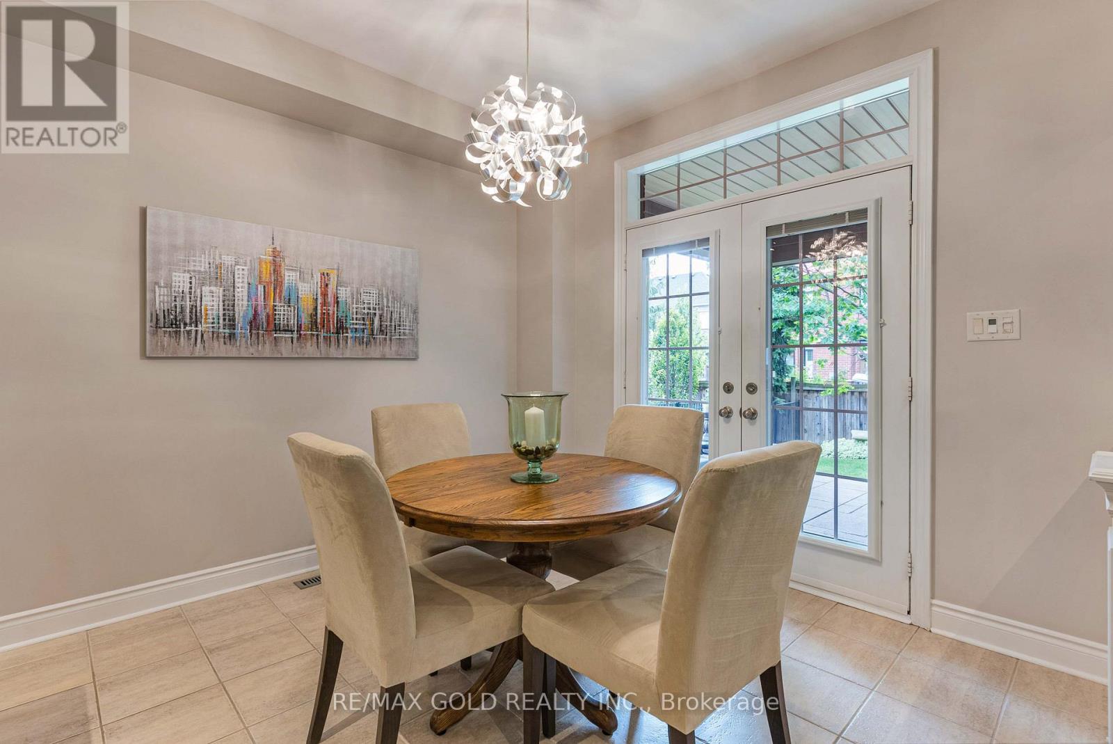 1593 Hallstone Road, Brampton, Ontario  L6Y 5K8 - Photo 19 - W12374831