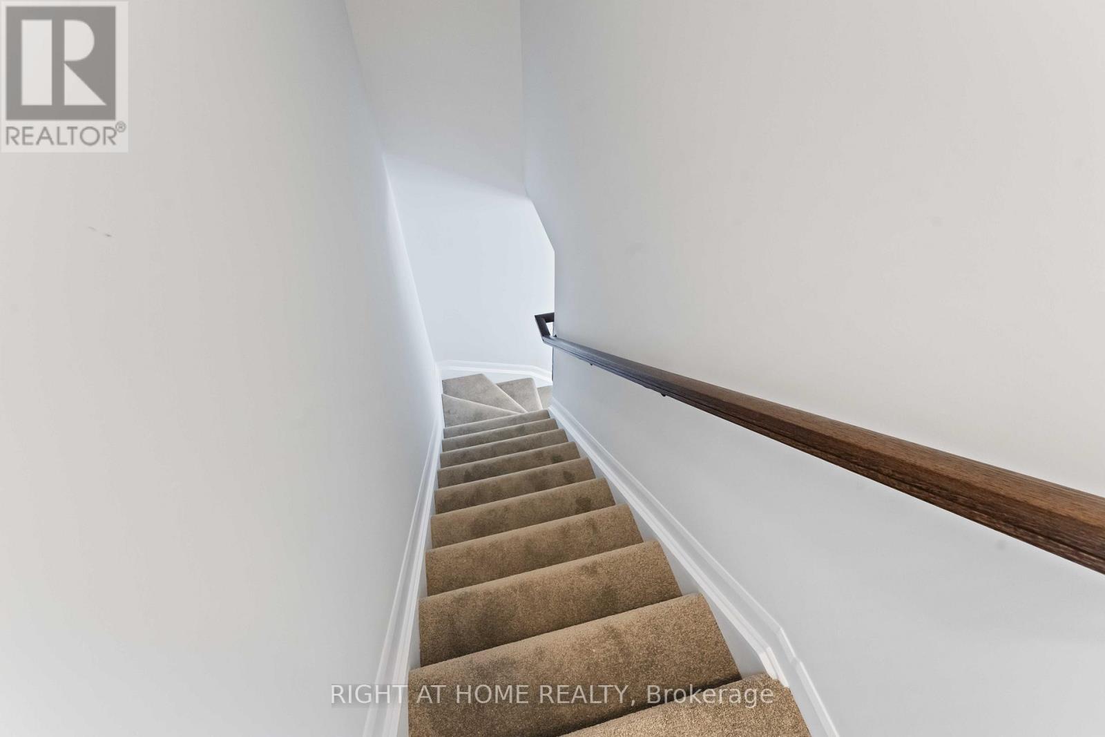304 Clearpath Private, Ottawa, Ontario  K2T 0S5 - Photo 16 - X12430594