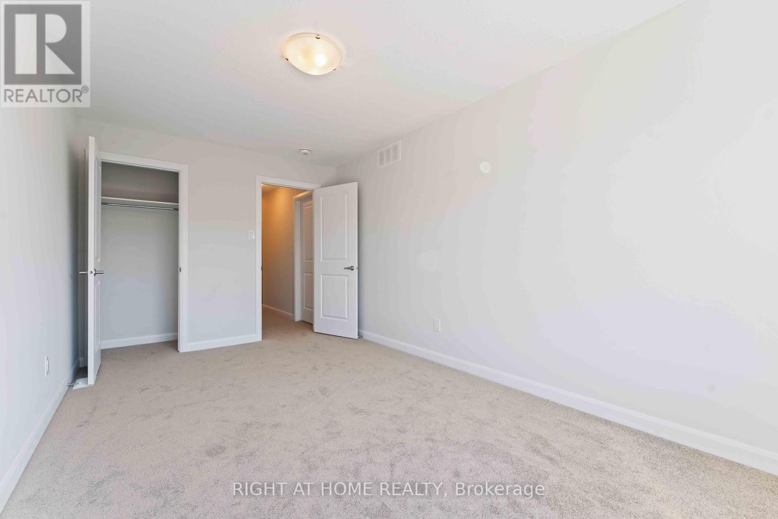 304 Clearpath Private, Ottawa, Ontario  K2T 0S5 - Photo 24 - X12430594