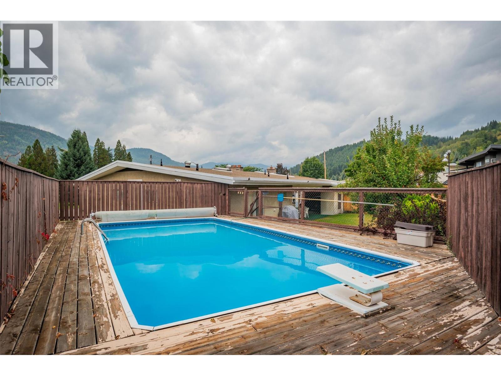 3581 Aster Drive, Trail, British Columbia  V1R 2X4 - Photo 4 - 10364525