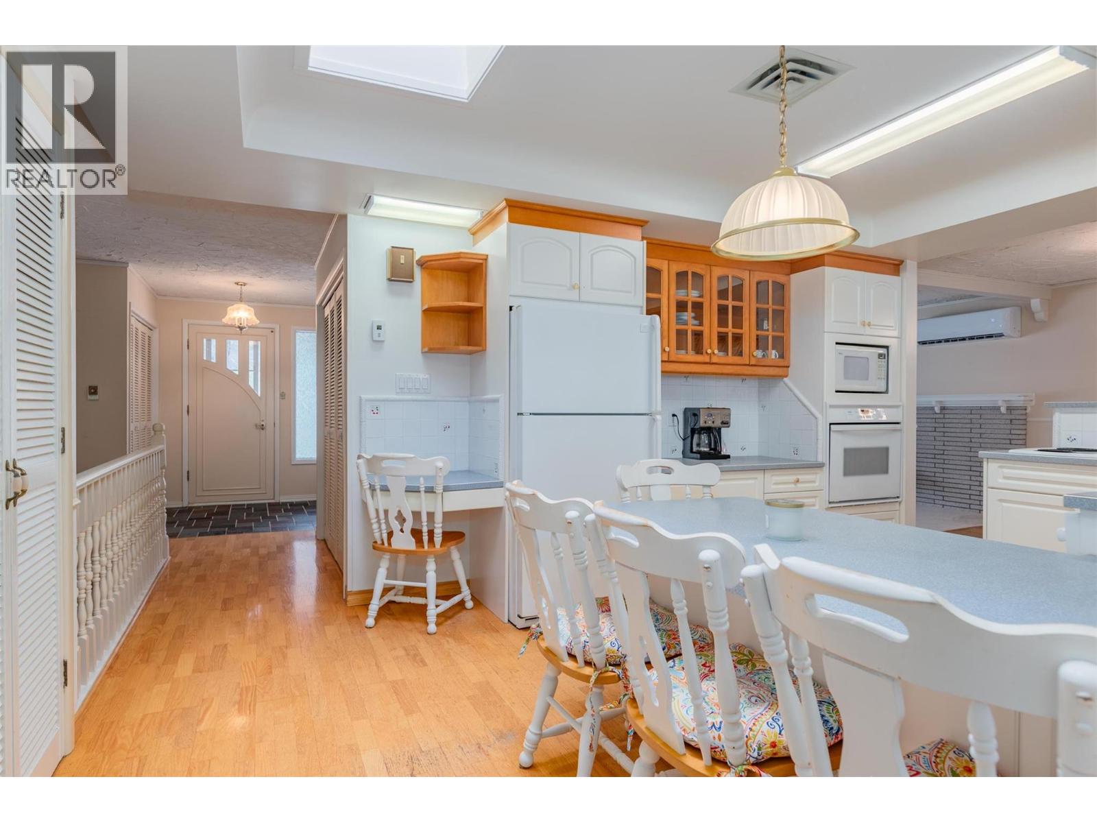 3581 Aster Drive, Trail, British Columbia  V1R 2X4 - Photo 6 - 10364525