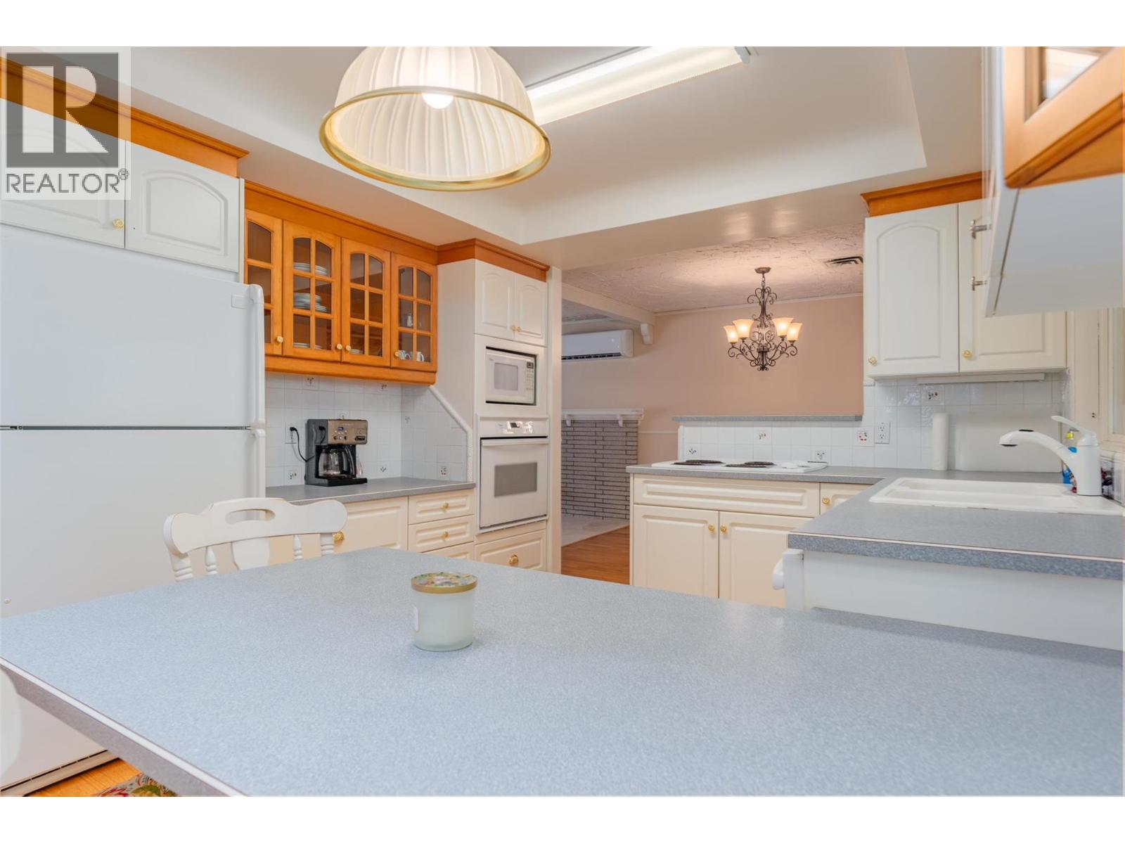 3581 Aster Drive, Trail, British Columbia  V1R 2X4 - Photo 8 - 10364525
