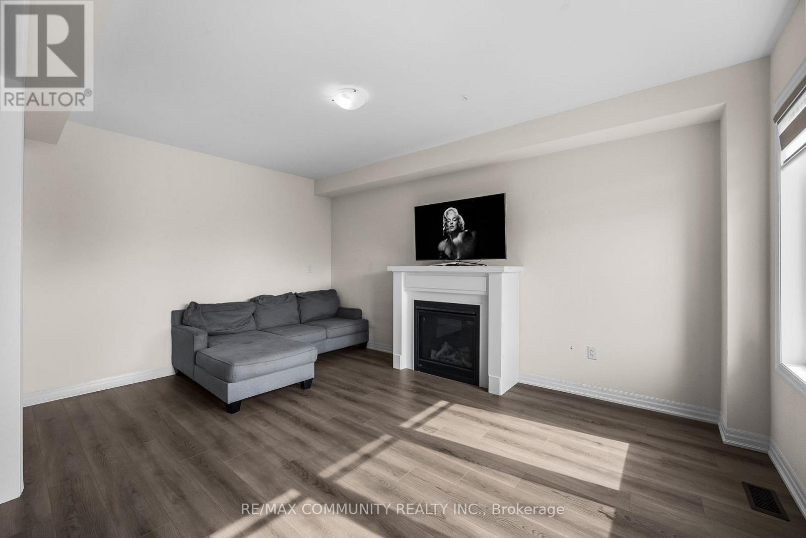 75 Ed Ewert Avenue, Clarington, Ontario  L1B 0W7 - Photo 14 - E12438397